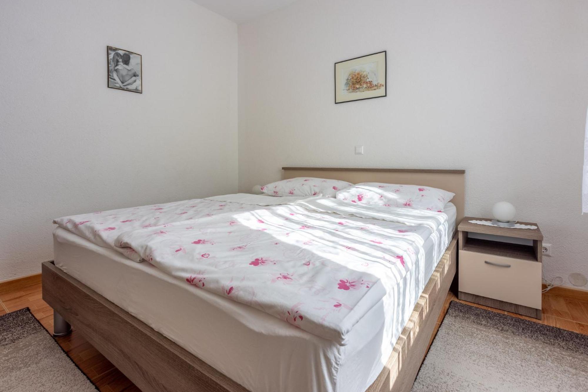 Stipancic Appartement Malinska Buitenkant foto