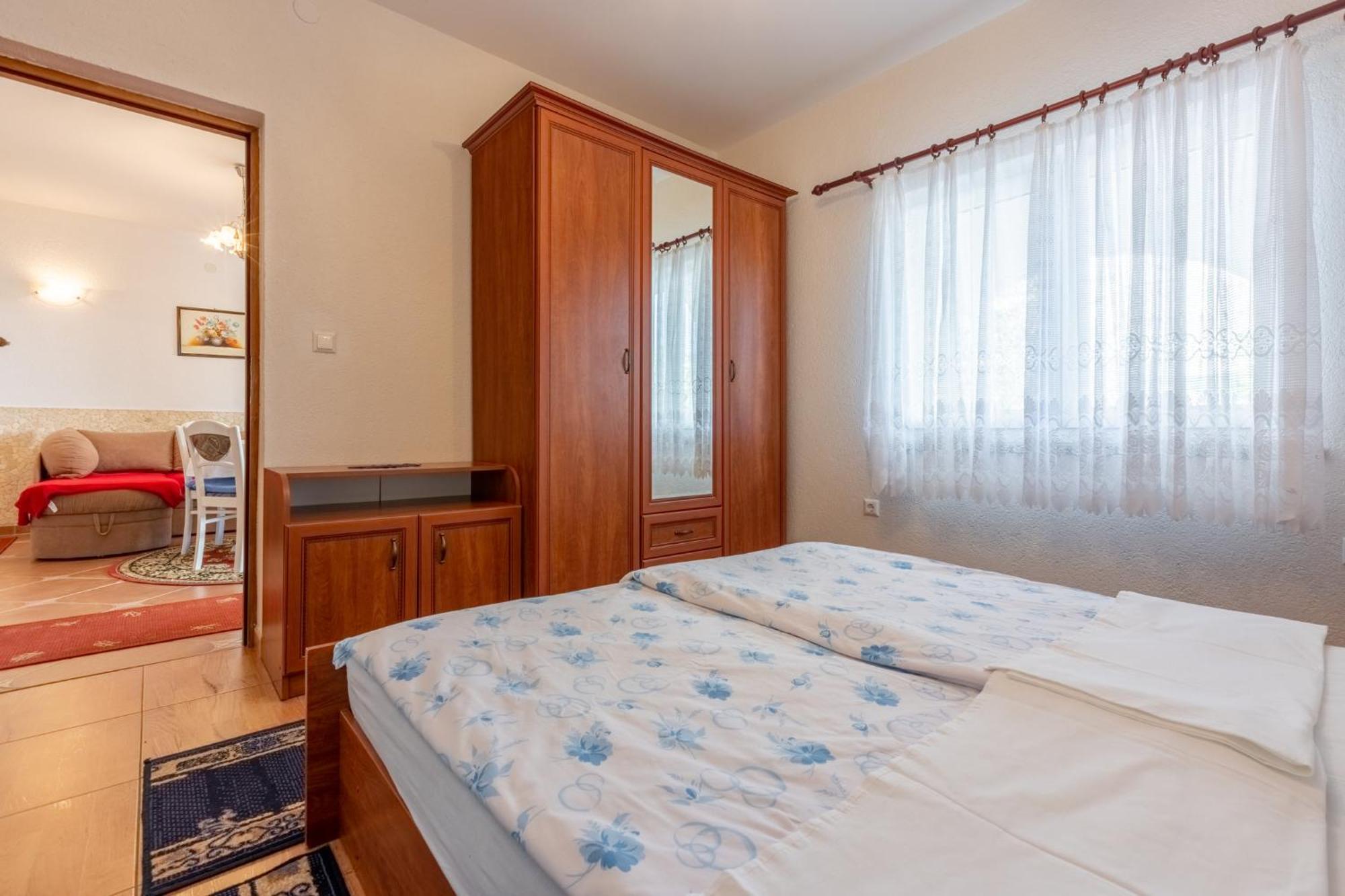 Stipancic Appartement Malinska Buitenkant foto